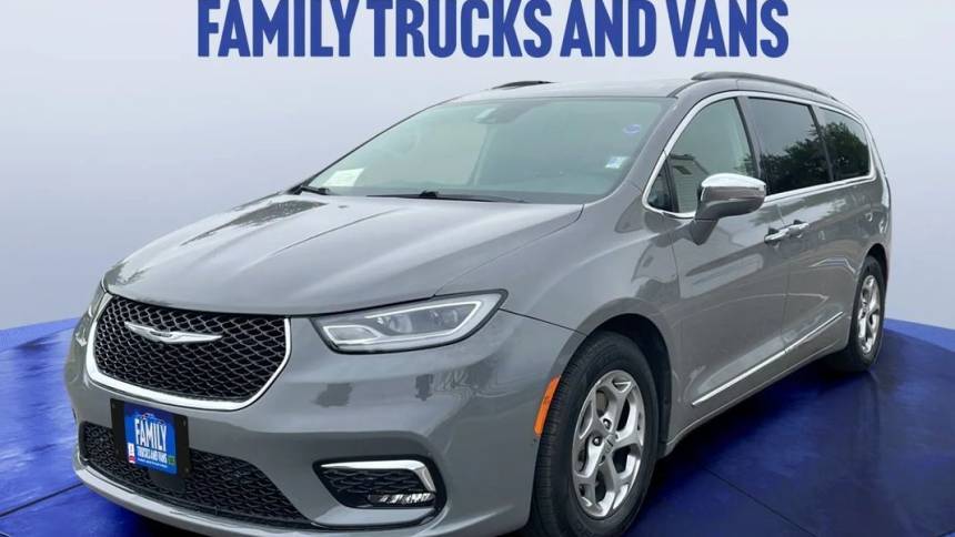 2022 Chrysler Pacifica Limited — Minivan — 76,276 mi — Denver, CO