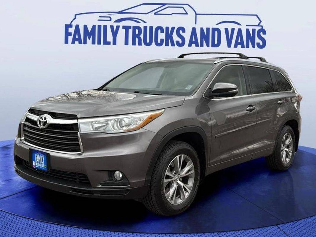 2015 Toyota Highlander XLE — SUV — 131,620 mi — Denver, CO
