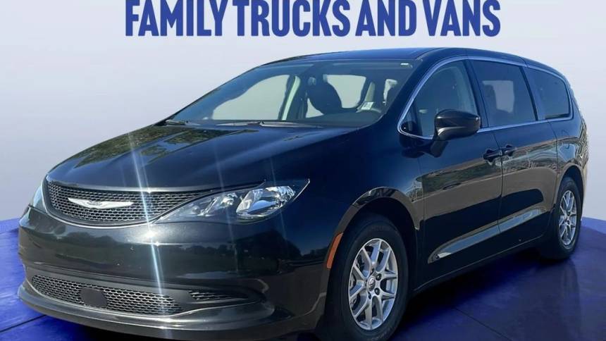 2022 Chrysler Voyager LX — Minivan — 45,214 mi — Denver, CO