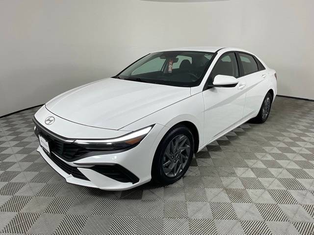 2024 Hyundai Elantra SEL — Sedan — 30,109 mi — Phoenix, AZ