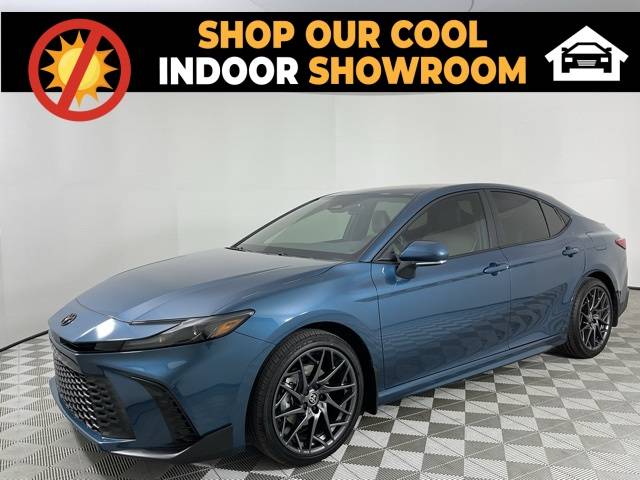 2025 Toyota Camry SE — Sedan — 201 mi — Phoenix, AZ