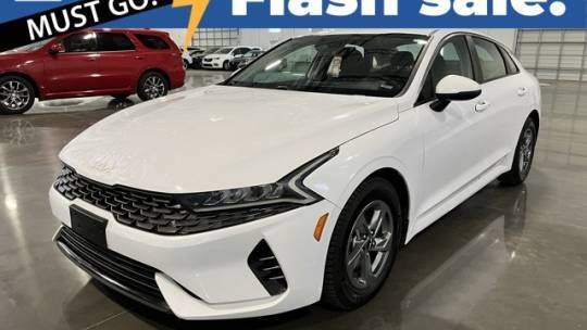 2022 Kia K5 LXS — Sedan — 37,360 mi — Phoenix, AZ