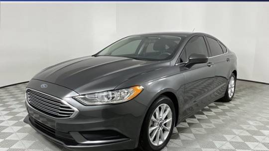 2017 Ford Fusion SE — Sedan — 88,427 mi — Phoenix, AZ