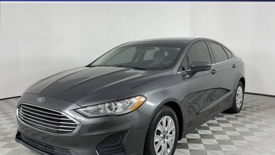 2019 Ford Fusion S — Sedan — 39,685 mi — Phoenix, AZ