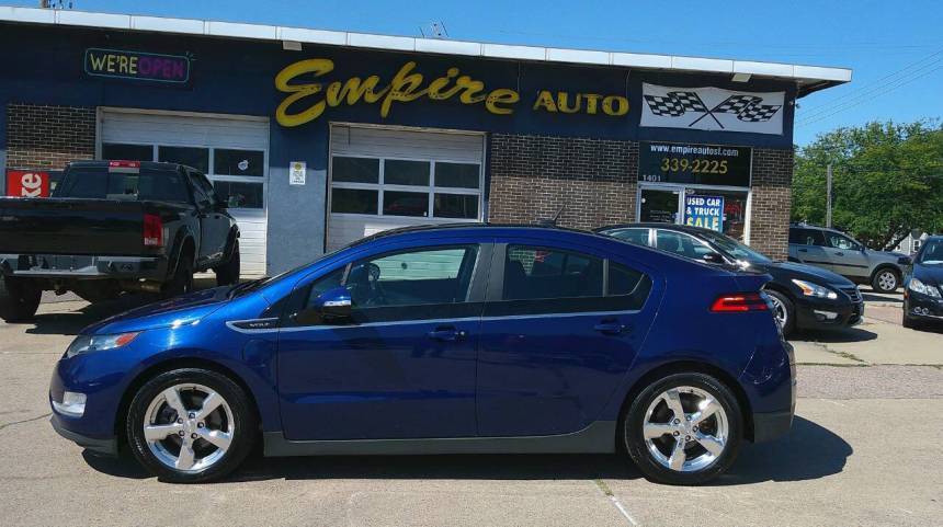 2012 Chevrolet Volt Base — Sedan — 112,182 mi — Sioux Falls, SD