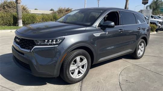 2022 Kia Sorento LX — SUV — 43,327 mi — Hanford, CA