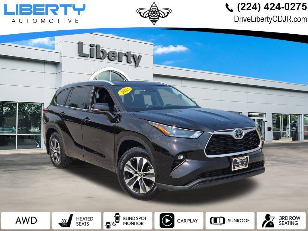 2022 Toyota Highlander XLE — SUV — 58,778 mi — Libertyville, IL