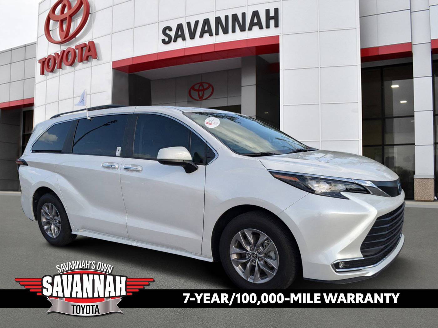 2024 Toyota Sienna XLE — Minivan — 13,316 mi — Savannah, GA