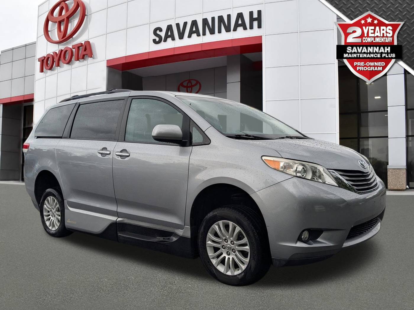 2013 Toyota Sienna XLE — Minivan — 25,673 mi — Savannah, GA