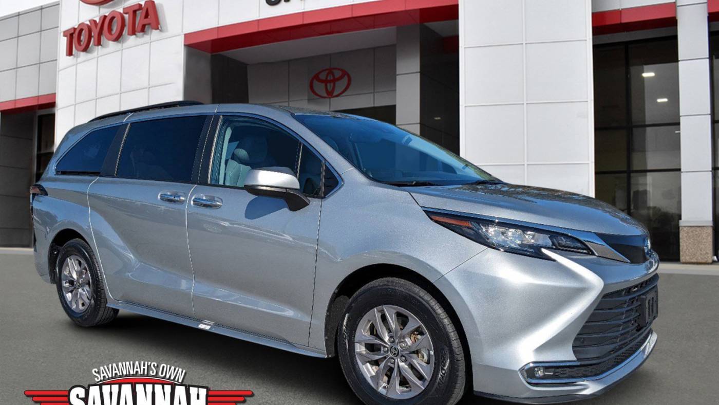 2023 Toyota Sienna XLE — Minivan — 56,485 mi — Savannah, GA