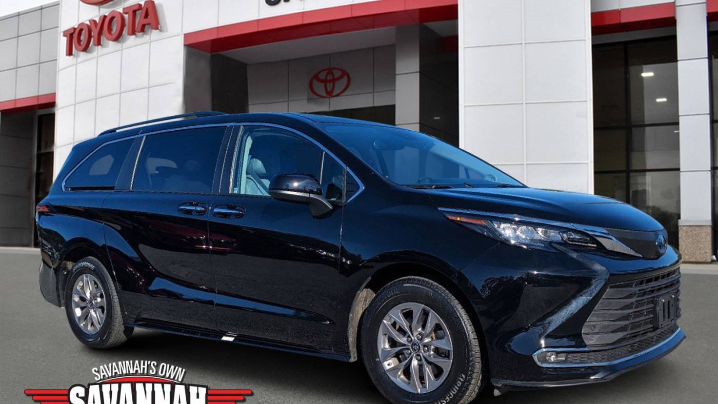 2022 Toyota Sienna XLE — Minivan — 36,195 mi — Savannah, GA