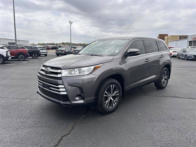 2019 Toyota Highlander LE V6 — SUV — 90,077 mi — Warsaw, IN