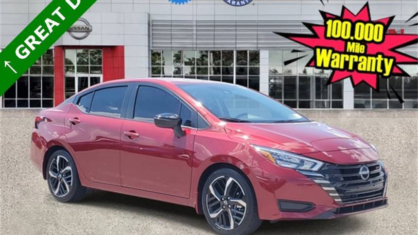 2023 Nissan Versa SR