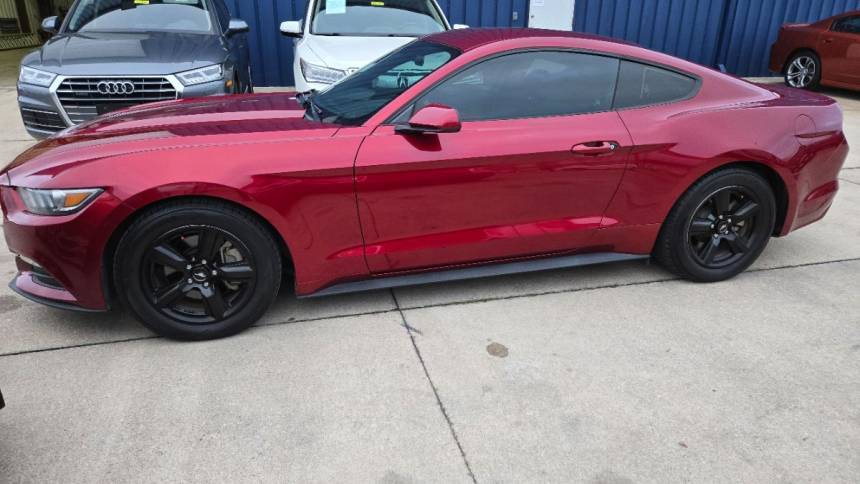 2017 Ford Mustang V6 — Coupe — 38,445 mi — Austin, TX