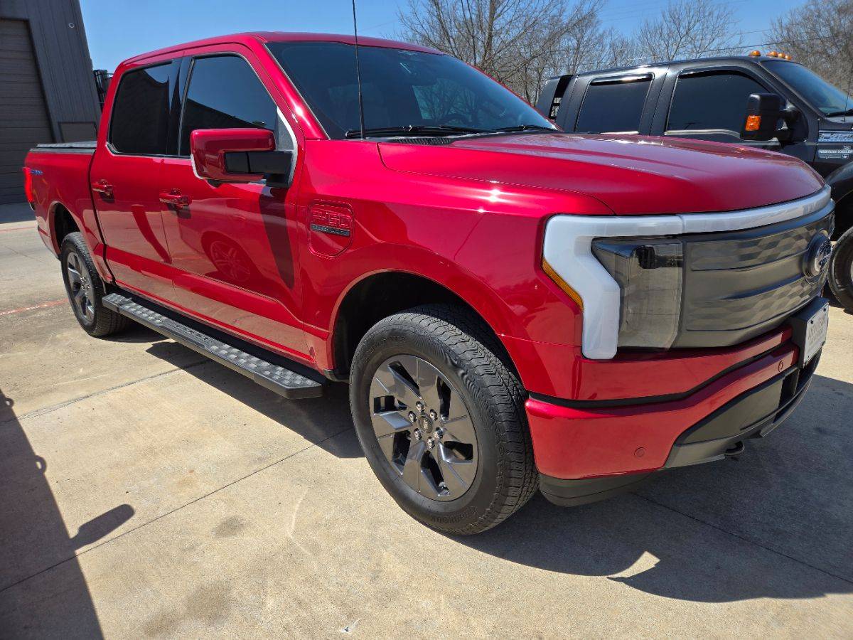 2023 Ford F-150 Lightning LARIAT — Pickup Truck — 7,370 mi — Austin, TX