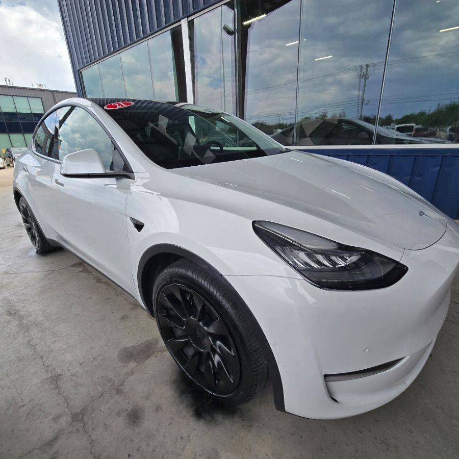2021 Tesla Model Y Long Range — SUV — 28,465 mi — Austin, TX
