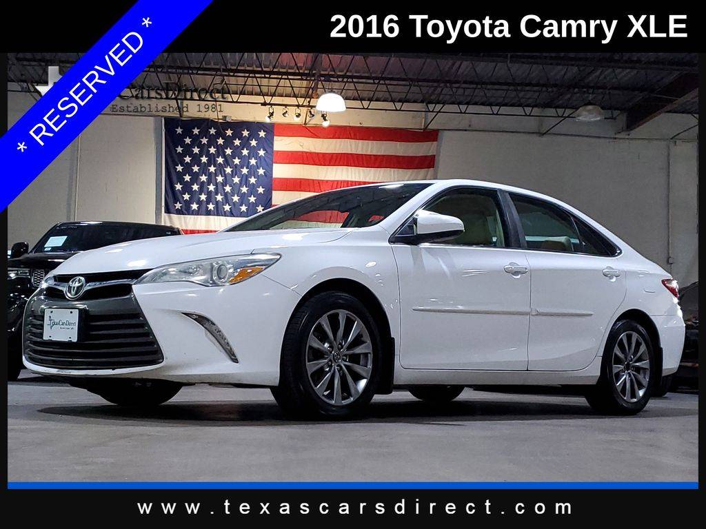 2016 Toyota Camry XLE — Sedan — 181,133 mi — Dallas, TX