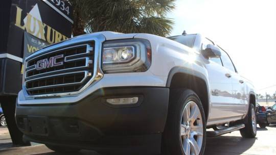 2017 GMC Sierra 1500 SLE — Pickup Truck — 116,096 mi — Lexington, SC