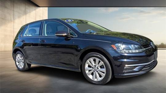 2019 Volkswagen Golf SE