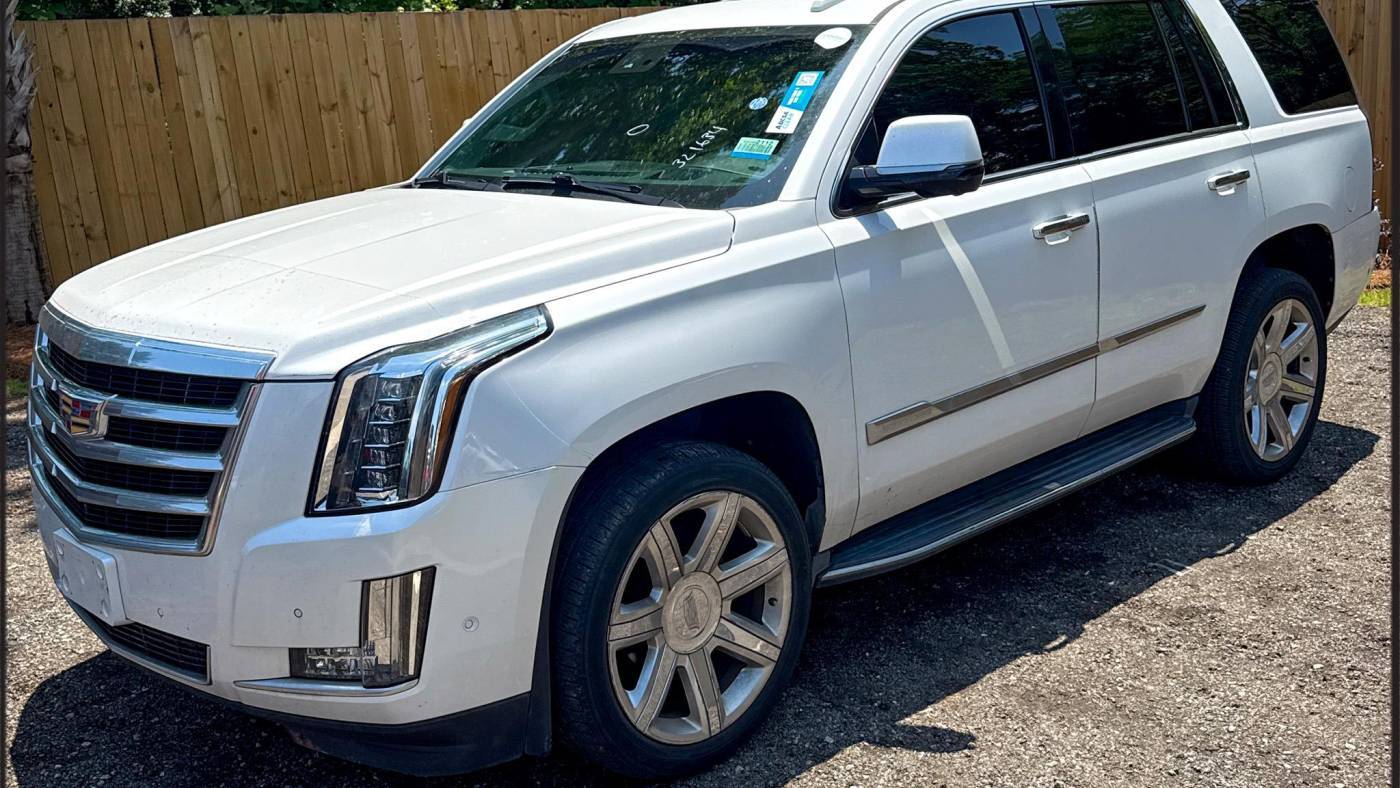2017 Cadillac Escalade Luxury