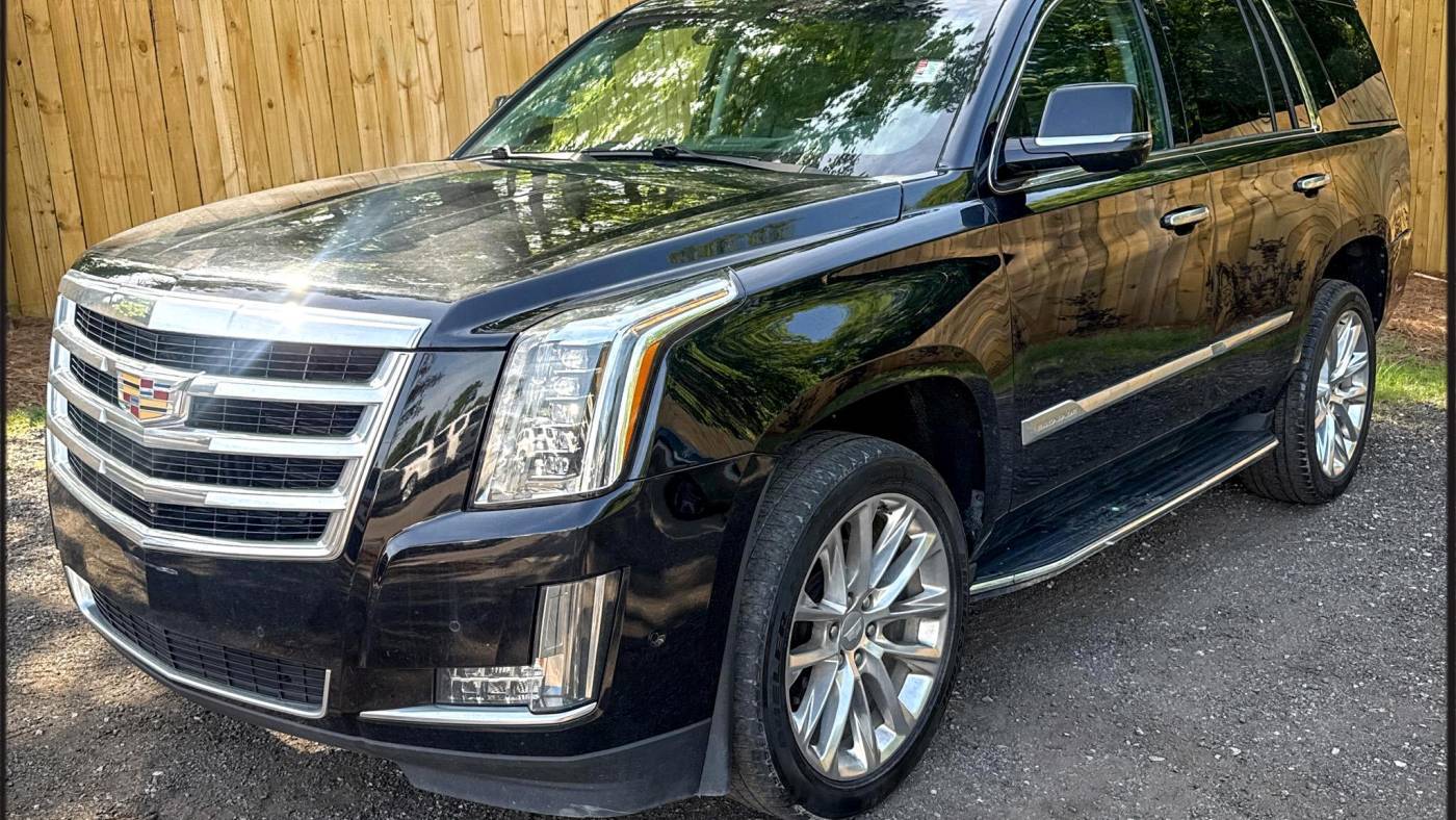 2017 Cadillac Escalade Luxury