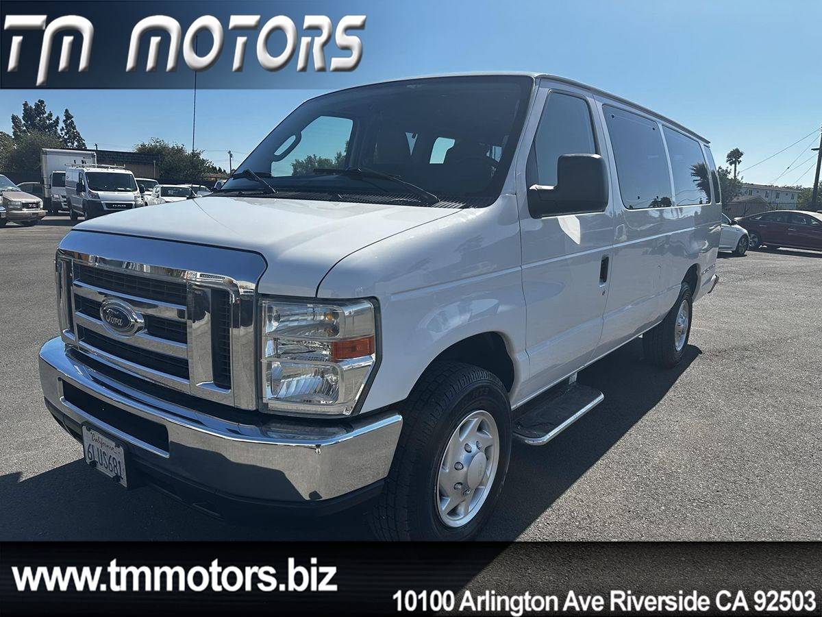 2010 Ford Econoline Wagon E-350 Super Duty XLT — Passenger Van — 158,034 mi — Riverside, CA