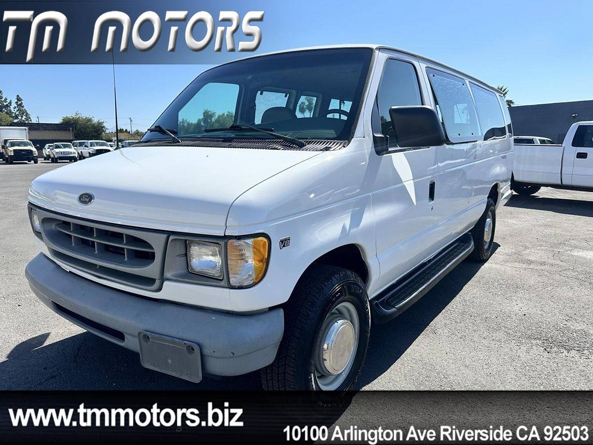 1999 Ford Econoline Wagon E-350 Super Duty XLT — Passenger Van — 71,805 mi — Riverside, CA