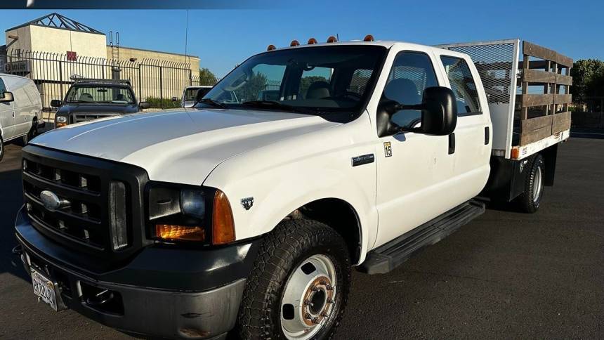 2007 Ford Super Duty F-350 Chassis Cab XL — Chassis Cab Truck — 87,344 mi — Riverside, CA
