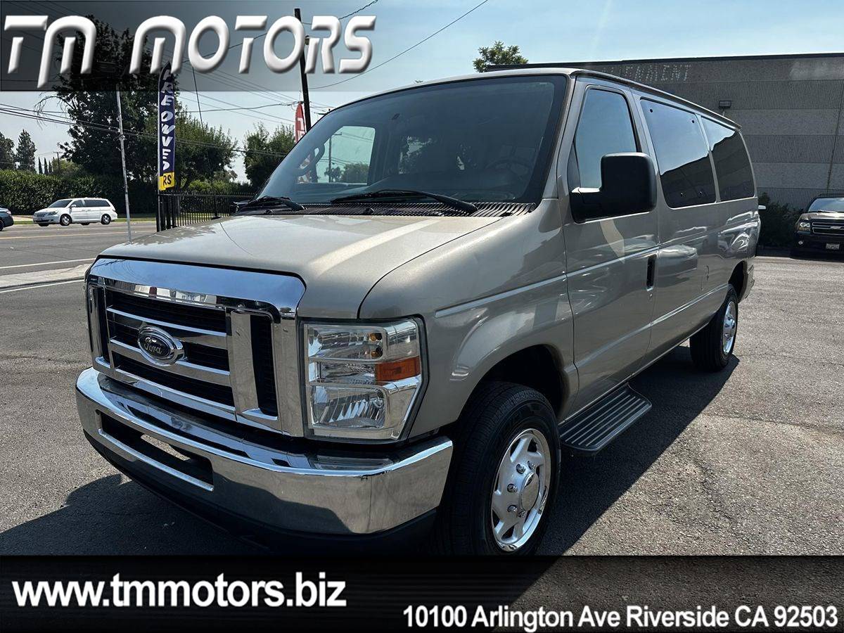 2011 Ford Econoline Wagon E-350 Super Duty XLT — Passenger Van — 146,764 mi — Riverside, CA