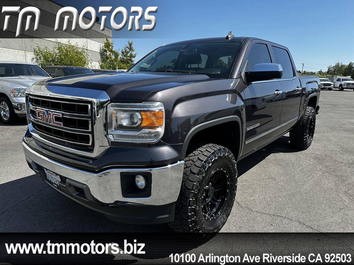 2015 GMC Sierra 1500 SLT — Pickup Truck — 131,373 mi — Riverside, CA