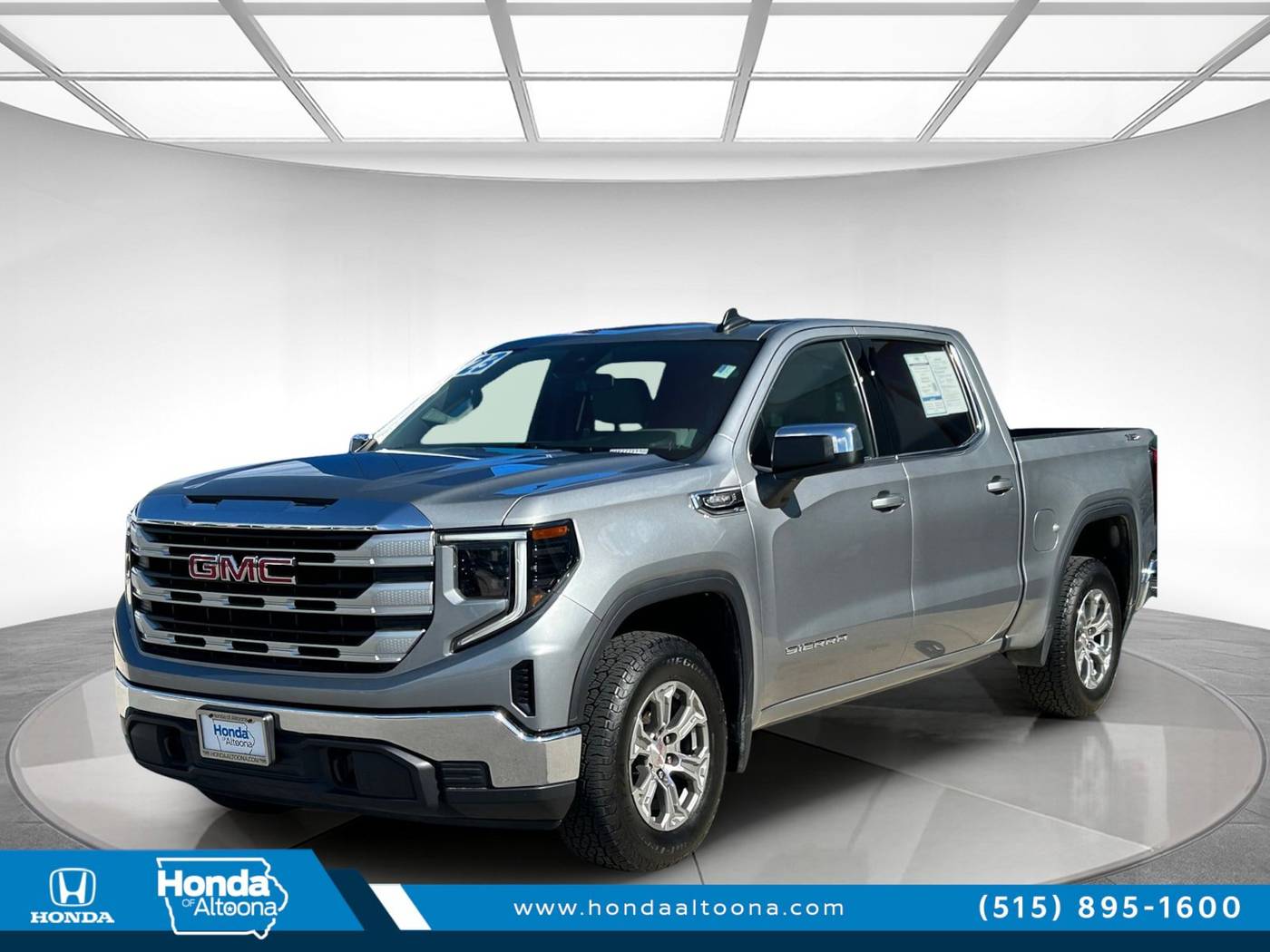 2023 GMC Sierra 1500 SLE — Pickup Truck — 83,651 mi — Altoona, IA