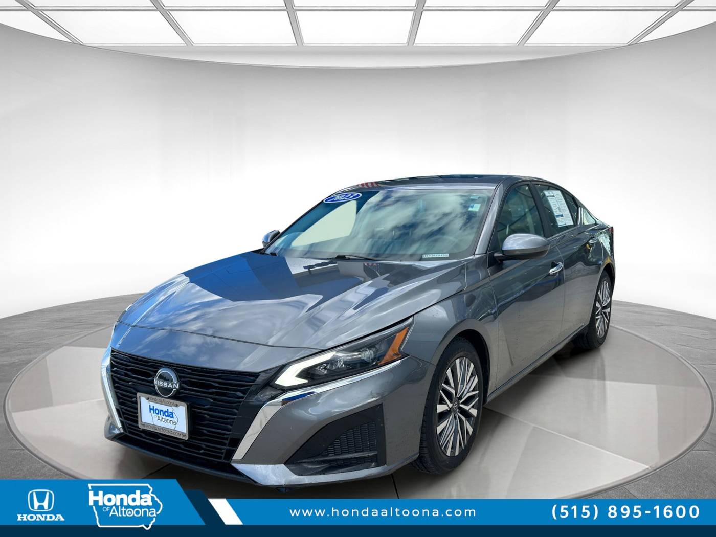2023 Nissan Altima SV — Sedan — 71,668 mi — Altoona, IA