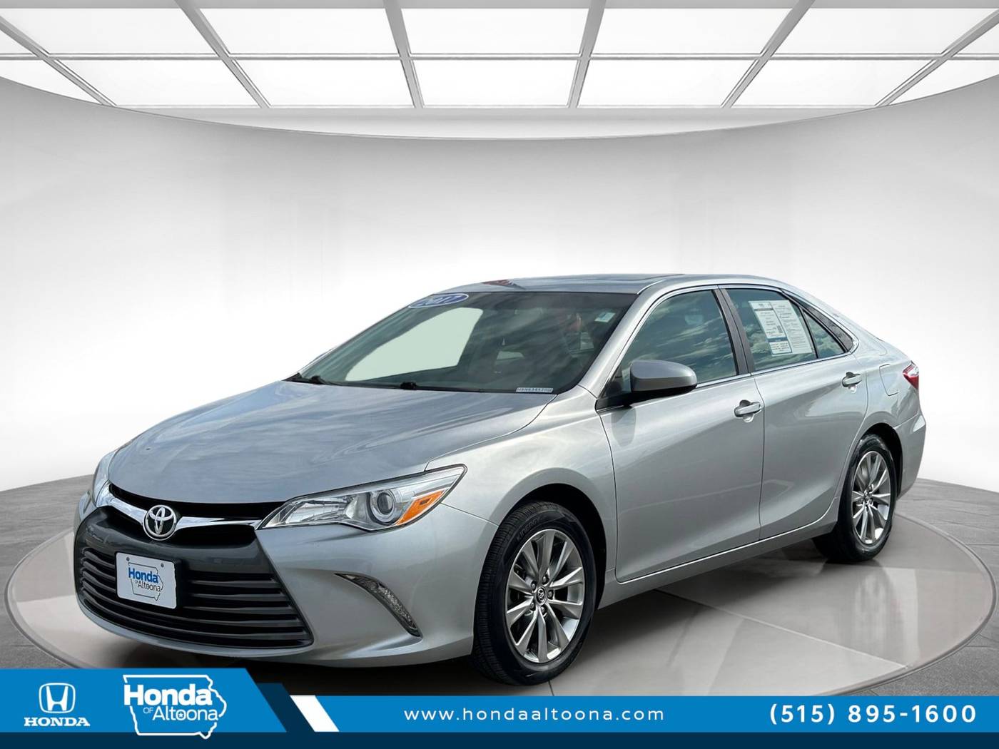 2017 Toyota Camry XLE — Sedan — 80,275 mi — Altoona, IA
