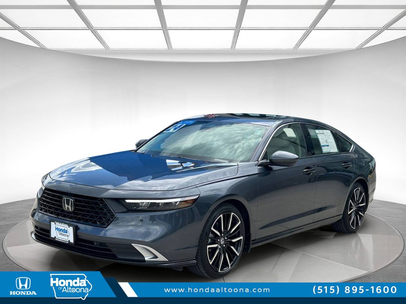 2024 Honda Accord Hybrid Touring — Sedan — 17,298 mi — Altoona, IA