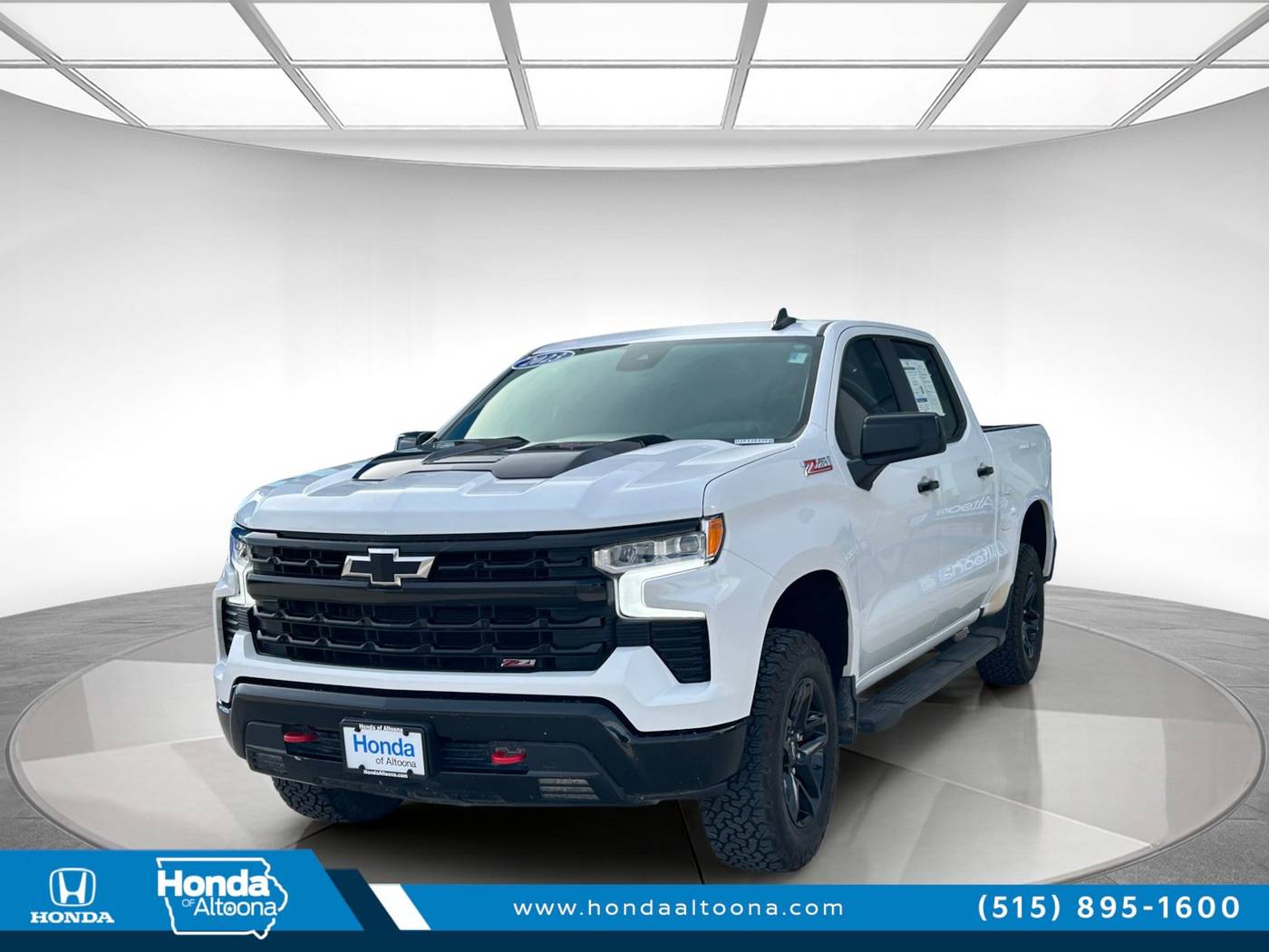 2023 Chevrolet Silverado 1500 LT Trail Boss — Pickup Truck — 60,197 mi — Altoona, IA