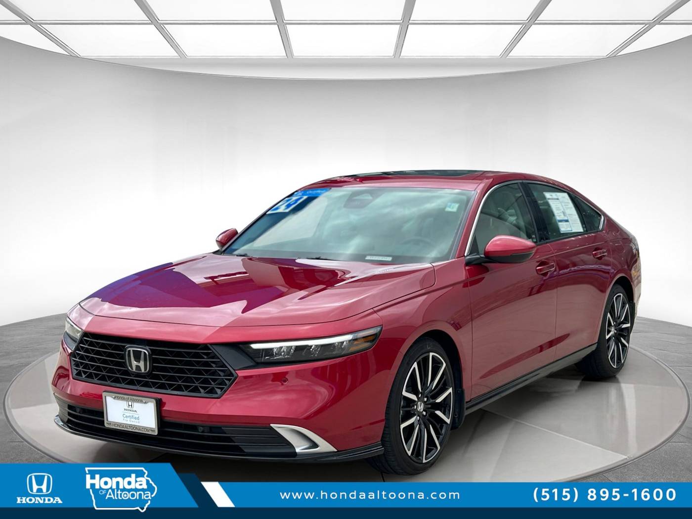 2024 Honda Accord Hybrid Touring — Sedan — 15,231 mi — Altoona, IA