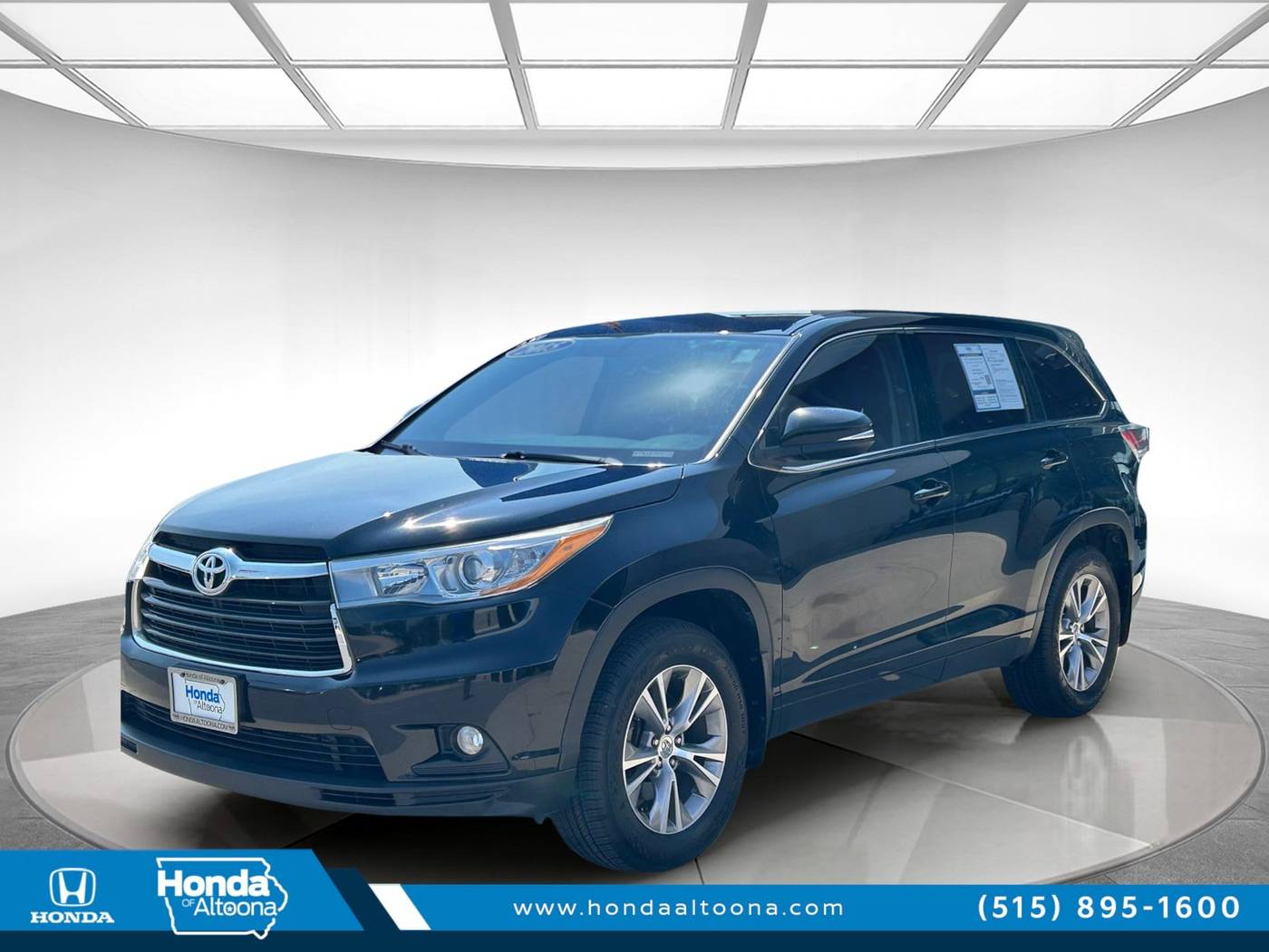 2015 Toyota Highlander LE V6 — SUV — 138,731 mi — Altoona, IA
