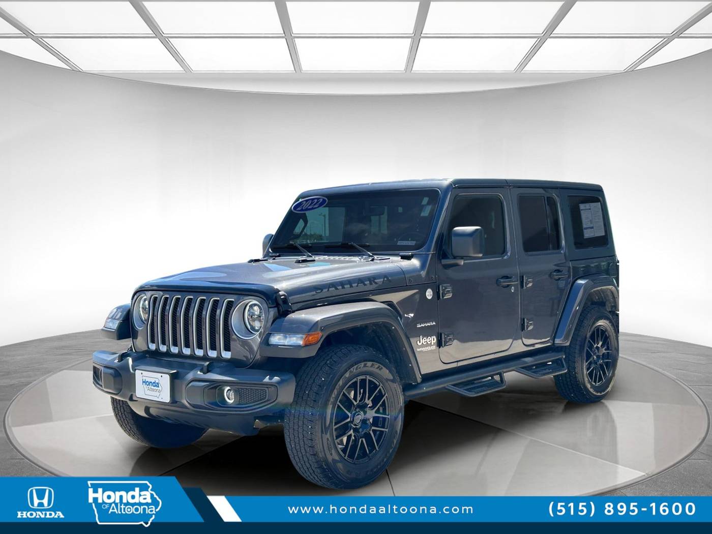 2022 Jeep Wrangler Sahara — SUV — 33,232 mi — Altoona, IA