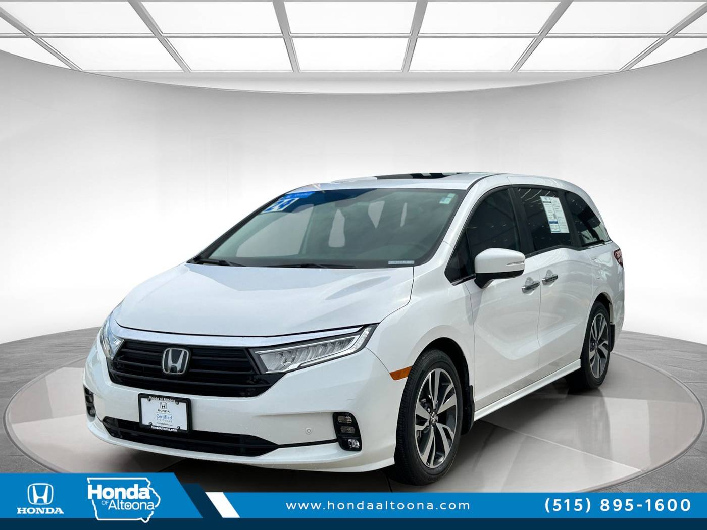 2024 Honda Odyssey Touring — Minivan — 33,537 mi — Altoona, IA