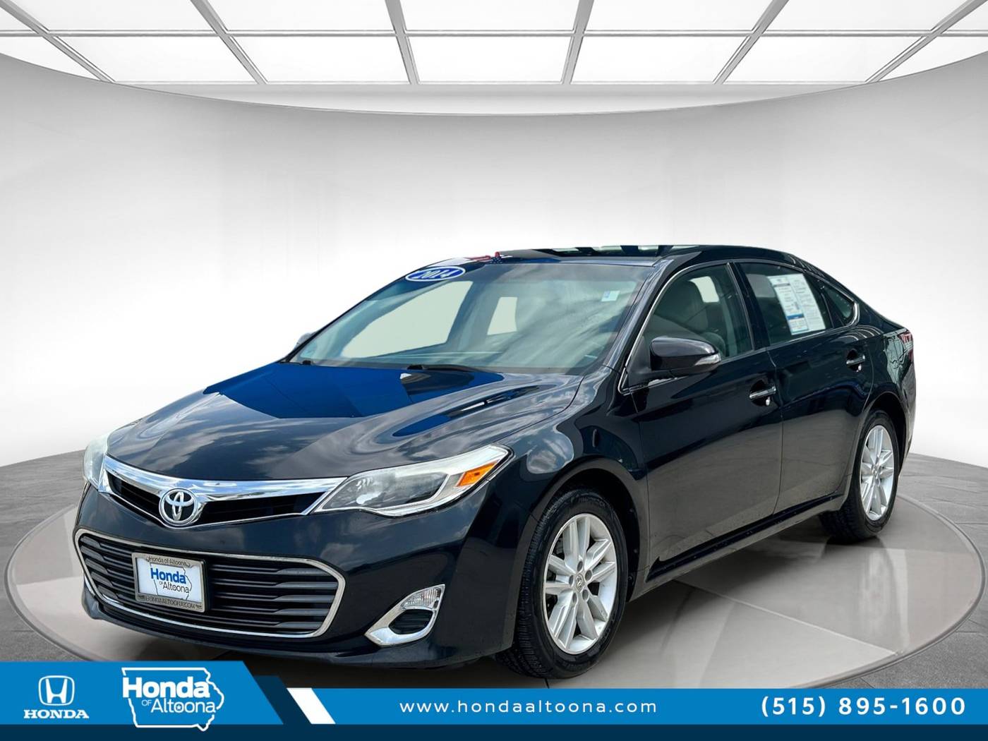 2014 Toyota Avalon XLE — Sedan — 120,223 mi — Altoona, IA