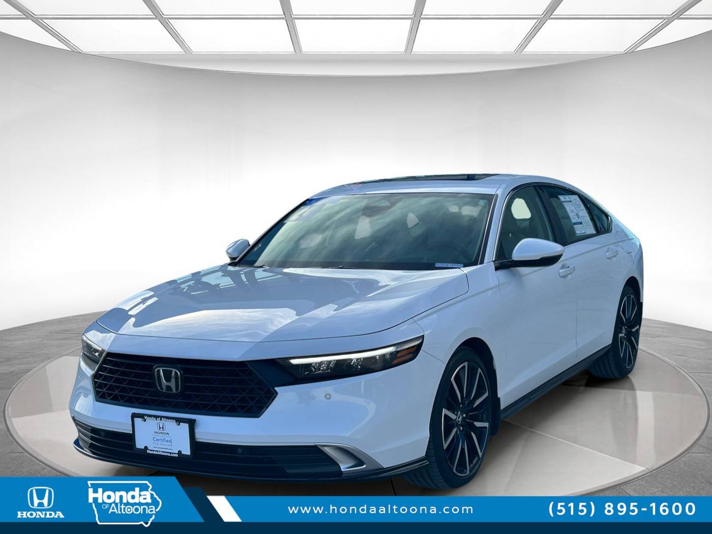 2024 Honda Accord Hybrid Touring — Sedan — 4,411 mi — Altoona, IA