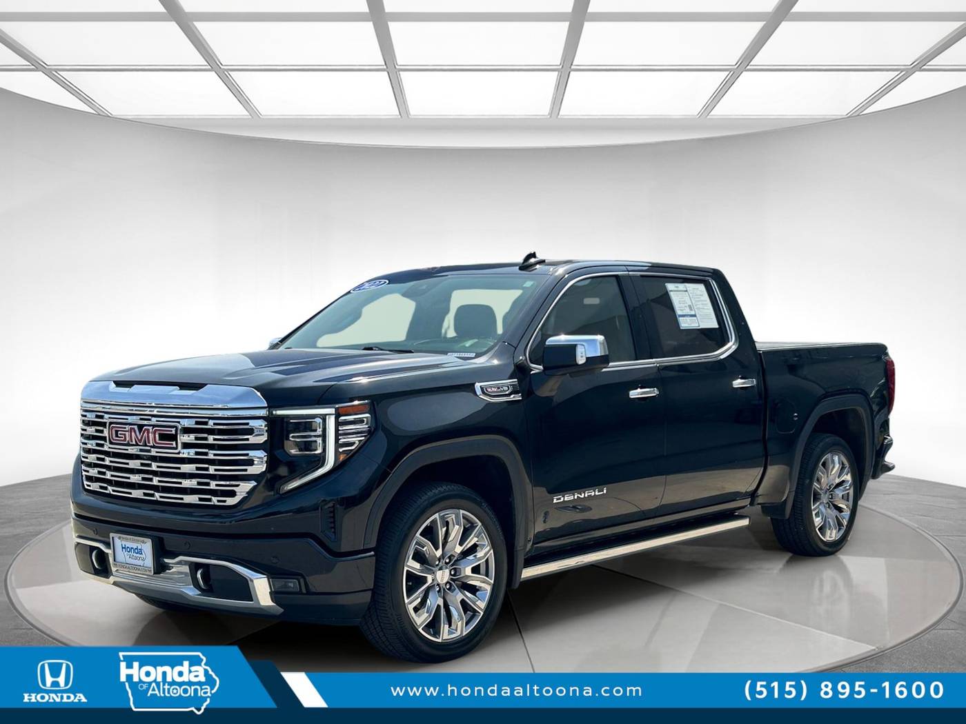 2022 GMC Sierra 1500 Denali — Pickup Truck — 32,063 mi — Altoona, IA