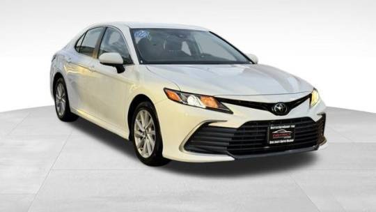 2022 Toyota Camry LE — Sedan — 52,451 mi — Temple Hills, MD