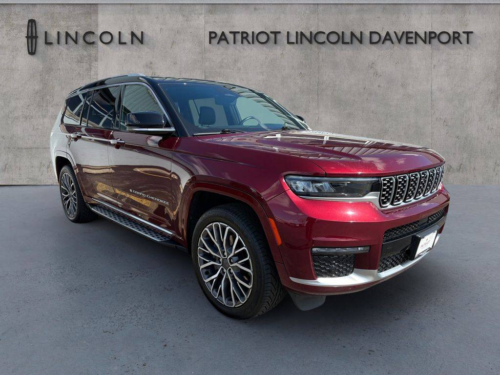 2022 Jeep Grand Cherokee Summit Reserve — SUV — 65,121 mi — Davenport, IA