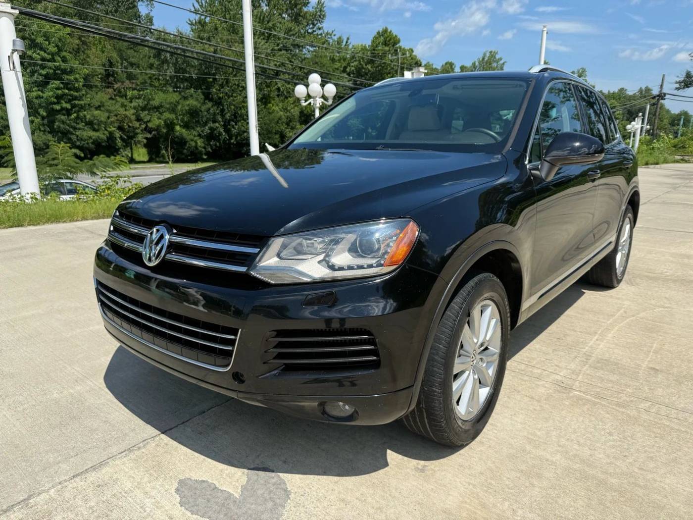 2014 Volkswagen Touareg TDI Lux — SUV — 141,739 mi — Stafford, VA