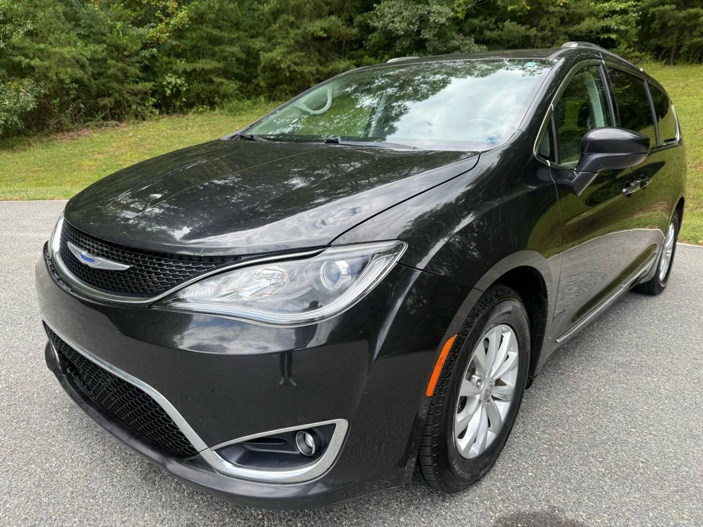 2019 Chrysler Pacifica Touring L — Minivan — 122,788 mi — Stafford, VA