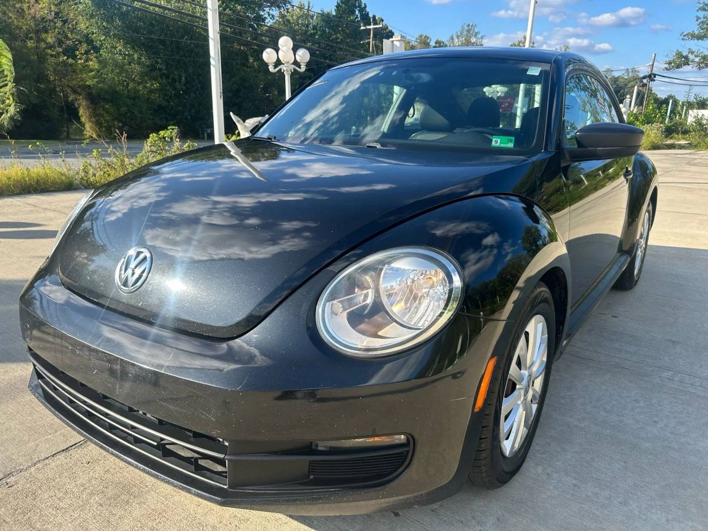 2012 Volkswagen Beetle Base — Hatchback — 132,027 mi — Stafford, VA