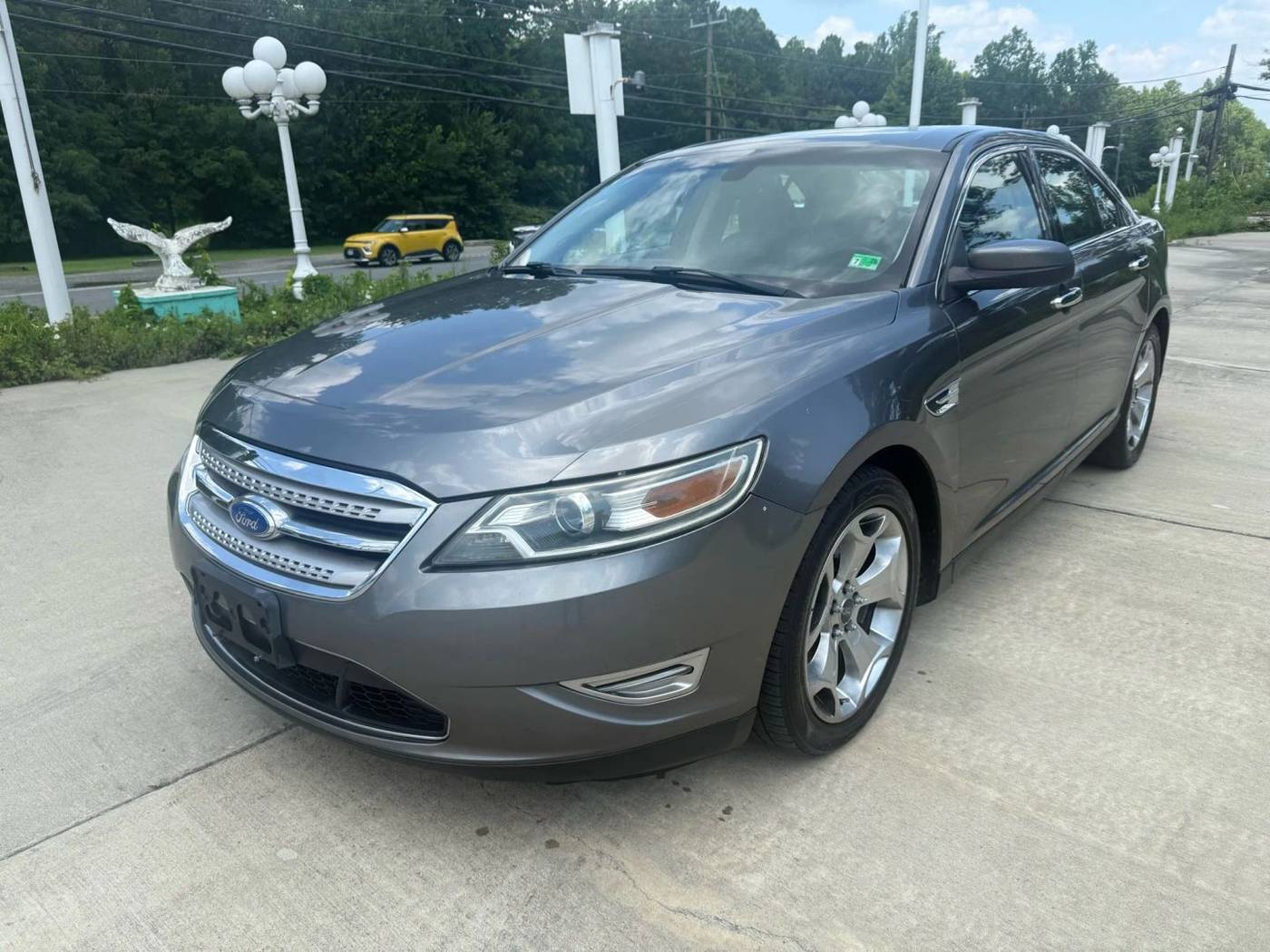 2012 Ford Taurus SHO — Sedan — 117,849 mi — Stafford, VA