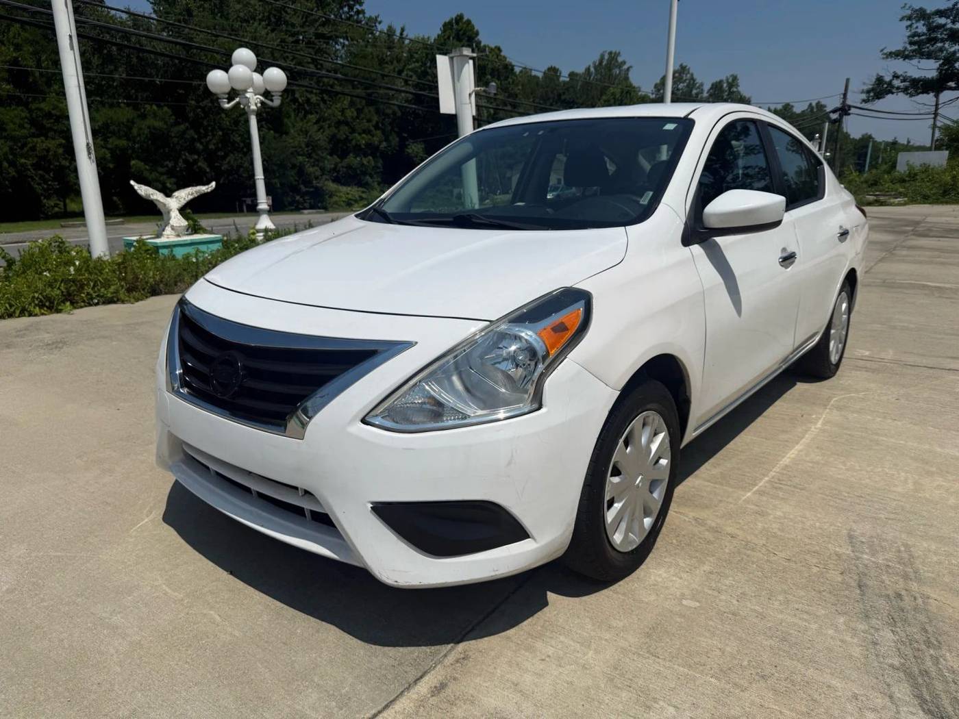 2017 Nissan Versa 1.6 SV — Sedan — 107,437 mi — Stafford, VA