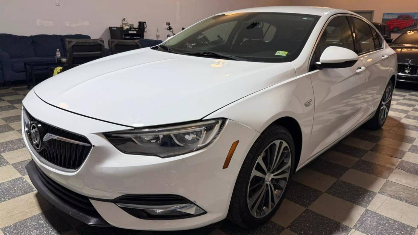 2018 Buick Regal Sportback Essence — Hatchback — 138,005 mi — Stafford, VA